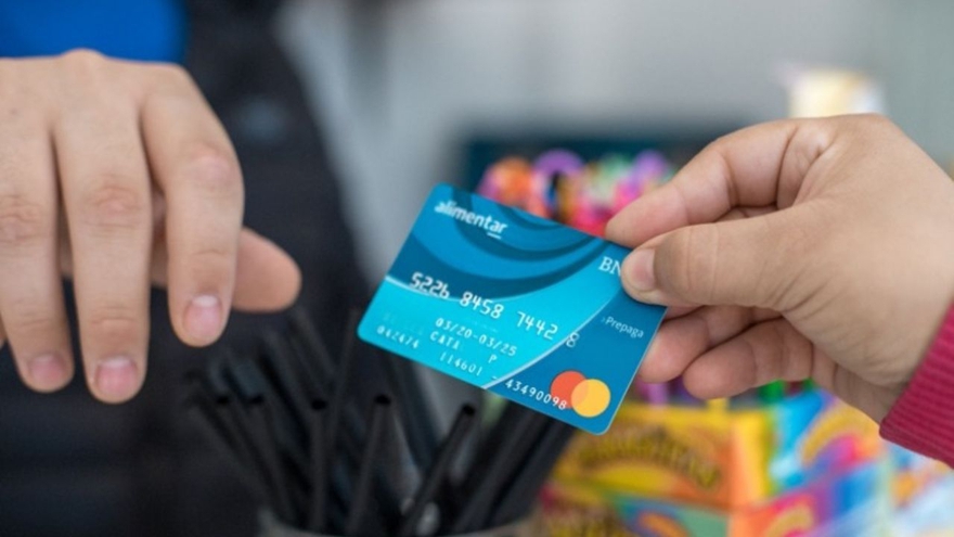 ECONOMÍA | Tarjeta Alimentar: quiénes cobran con el 50% de aumento y cómo sigue el calendario de pagos ANSES